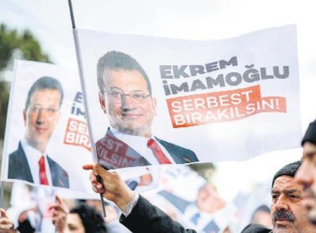 İBB Yolsuzluk Davasında Gergin Anlar: Duruşma Başladı