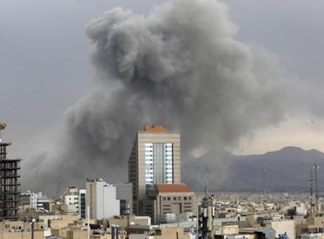 İran, ABD Tesislerine Saldırdı: 17 Askeri ve Diplomatik Hedef Vuruldu