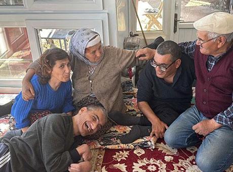 52 Yıllık Ebeveynlikte Sevgi ve Azim: Duriye ve Mustafa Dural'ın Hikayesi