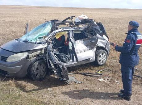 Babasından İzinsiz Alınan Araçla Feci Kaza: 1 Ölü, 3 Yaralı
