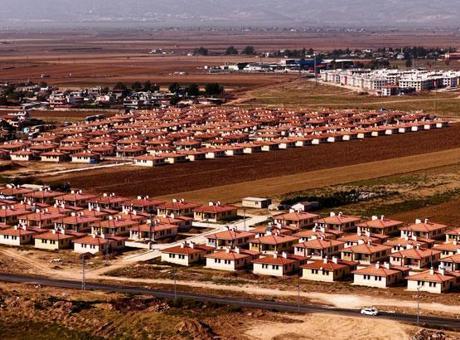 Hatay'da Yeni Umut: Türkiye'nin İlk Kırsal Uydu Kenti İnşa Edildi