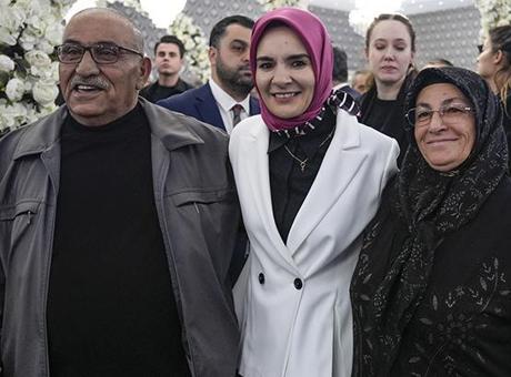 Bakan Göktaş, Şehit Aileleri ve Gazilerle İftarda Bir Araya Geldi