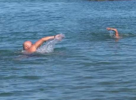 Ahmet Mamin: Soğuk Suların Sağlık Üzerindeki Faydalarıyla Dikkat Çekiyor