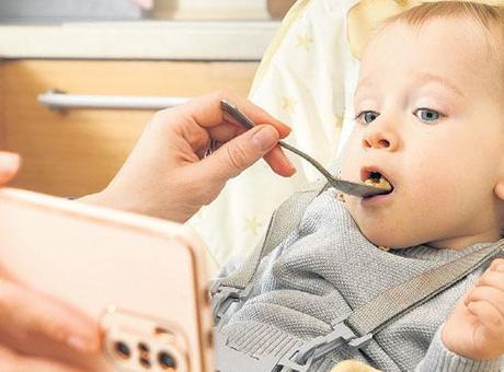 Bebeklerde 'Agu' Döneminde Dijital Riskler: Yeni Rapor Tüyler Ürpertiyor