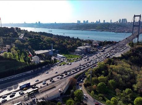 Bayram Tatilinde Ücretsiz Otoyol ve Köprü Geçişleri