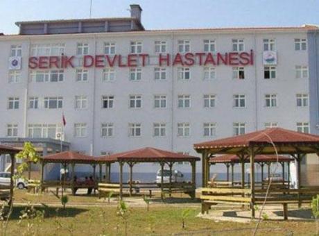 Antalya'da Sağlık Çalışanlarına Şiddet: Doktor ve 3 Hemşire Darp Edildi
