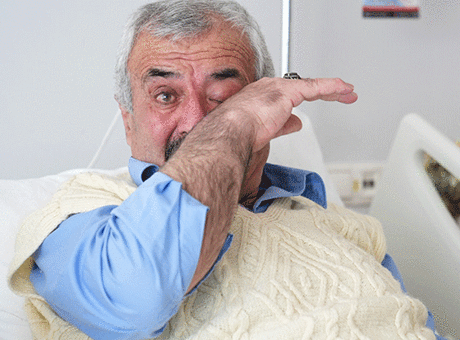 4 Yıldır Hıçkırık Nöbeti Çeken Adam, 1 Haftada Tedavi Oldu