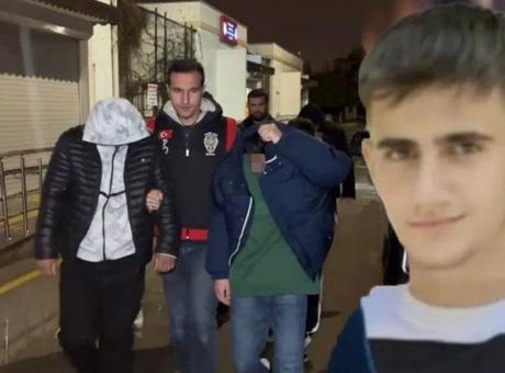 Sigara İsteme Tartışması Cinayetle Sonuçlandı: 1 Çocuk Hayatını Kaybetti, 2 Kardeşi Yaralandı