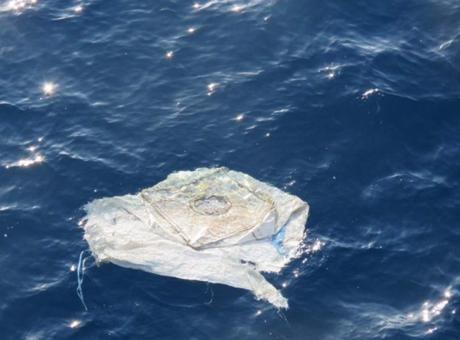 Katar'da Askeri Helikopter Kazası: Altı Kayıp, Arama Çalışmaları Devam Ediyor