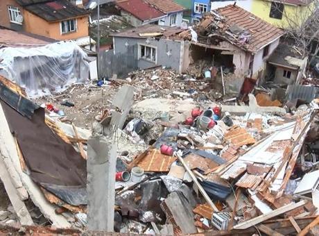 Fatih'teki Doğal Gaz Patlaması Sonrası Gelişmeler: 10 Yaralı ve Bir Ölüm