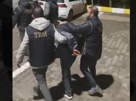 Diyarbakır'daki Nevruz Etkinliğinde Terör Sembolleri Açığa Çıktı: 6 Şüpheli Gözaltında