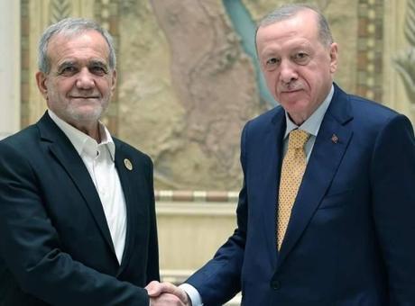 İran Cumhurbaşkanı Pezeşkiyan'dan Erdoğan'a Övgü: 'Tutumu Takdire Şayan'
