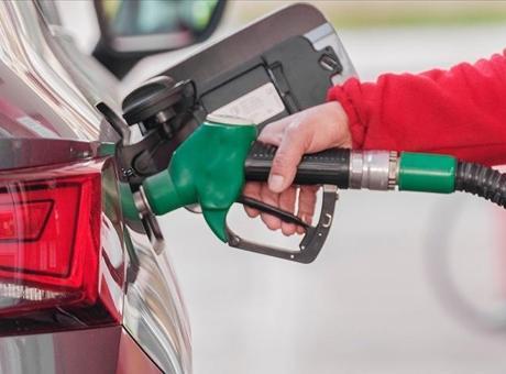 Avrupa'da Akaryakıt Fiyatları Hızla Yükseliyor