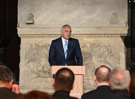 Bakan Ersoy: 'Yurt Dışında Bulunan 13.451 Tarihi Eser Türkiye’ye Kazandırıldı'