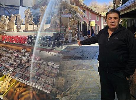 Antalya'nın Kaleiçi'nde Heykel Krizi: İzinsiz İşgaller Kaldırılıyor