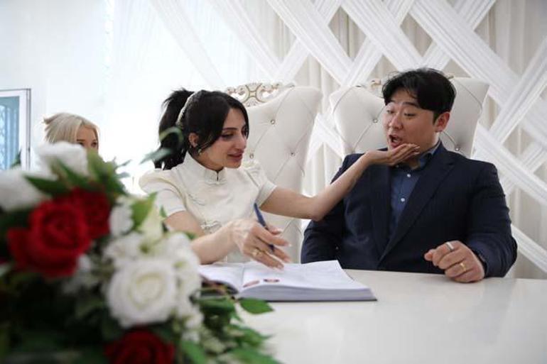 Güney Koreli Yongsuk Jang, Türkiye'de Müslüman Oldu ve Evlendi