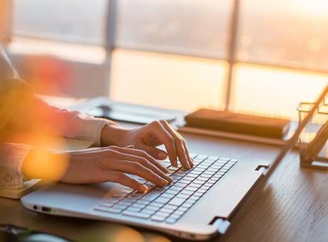 İspanya'da Çalışma Saatleri Kısalıyor: Yeni Düzenleme 1 Nisan'da Başlıyor