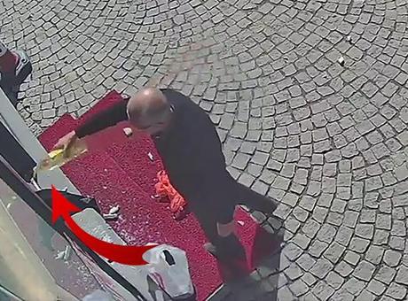 Erzurum'da Eczaneye Kundaklama Girişimi: Eczacı Gözaltına Alındı!