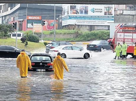 Türkiye'yi Bekleyen Yağmur ve Don Tehlikesi: Meteoroloji Uyardı