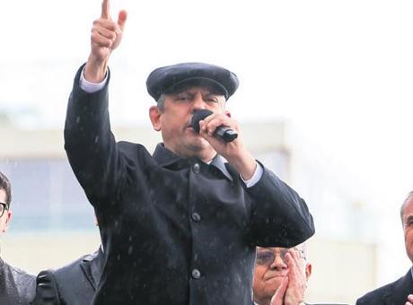 CHP Genel Başkanı, Kuşadası Mitinginde Seçim Çağrısı Yaptı: Sandık Aydın'da Kurulsun