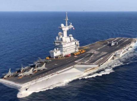 Fransız Uçak Gemisi Charles de Gaulle Girit'e Ulaştı