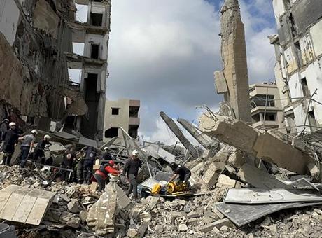 İsrail'in Lübnan'a Hava Saldırısı: 89 Ölü, 722 Yaralı