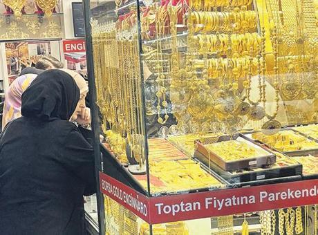 Abluka Tedirginliği Altın Takı Satışlarını Artırdı