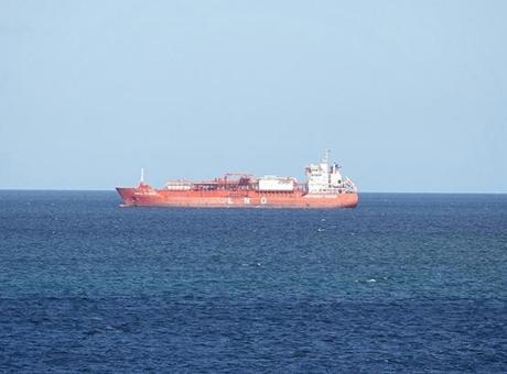 Hürmüz Boğazı'nda Son Gelişmeler: İran Yeniden Kapatıldığını Duyurdu