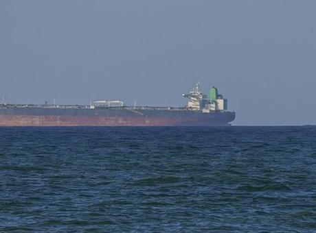 BAE Açıklarında Şüpheli Tanker Saldırısı: Mürettebat Güvende