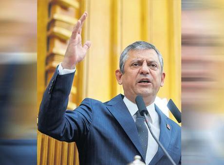 Kaptan Değişiyor: Gemi Artık Böyle Yüzmez