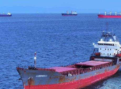 İran: Hürmüz Boğazı Üzerindeki Haklarımız Belirlenmiştir