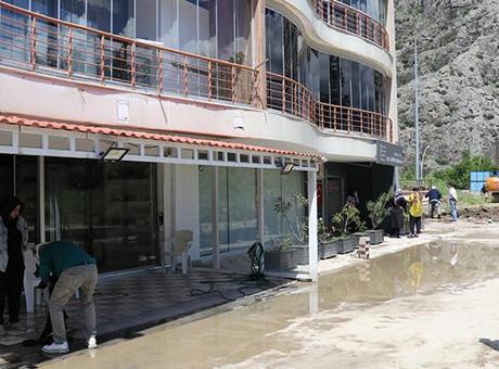 Amasya'da Yeşilırmak Taştı: Evler ve Tarım Alanları Su Altında Kaldı