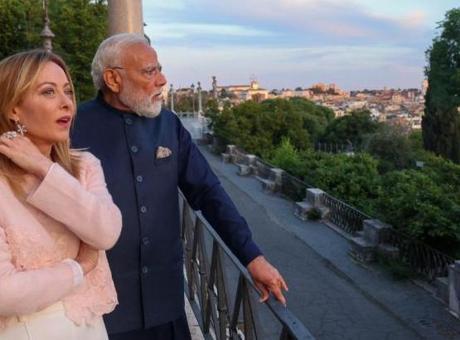 Hindistan Başbakanı Modi'den Meloni'ye Sıra Dışı Hediye: 'Melody' Şekerlemeleri Sosyal Medyada Gündem Oldu
