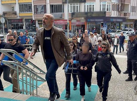 Güzellik Salonu Dolandırıcılığı: Müşterilere Mobil Bankacılıkla Kredi Çektirdiler