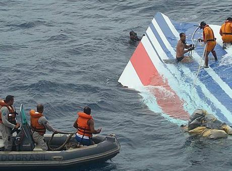 AF447 Uçak Kazası ile İlgili 16 Yıl Sonra Gelen Karar: Taksirle Ölüme Neden Olma
