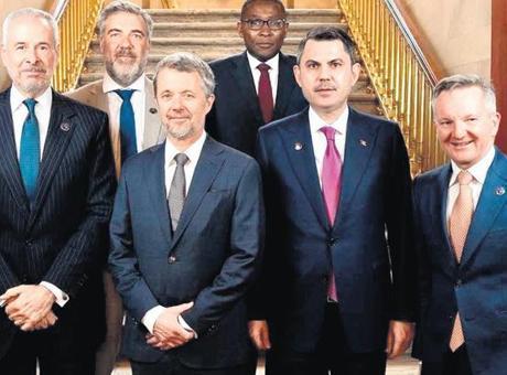 Bakan Kurum, Danimarka Kralı ile İklim Eylemi Üzerine Görüşme Gerçekleştirdi