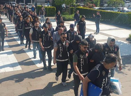 Düzce'de Staj Dolandırıcılığı: 21 Şüpheli Adliyeye Sevk Edildi