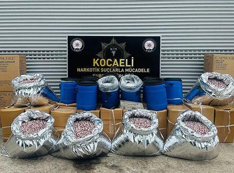 Kocaeli'de 1,8 Ton Uyuşturucu Ham Maddesi Ele Geçirildi
