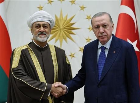 Cumhurbaşkanı Erdoğan, Umman Sultanı Heysem Bin Tarık ile Barış ve Diplomasi Üzerine Görüştü