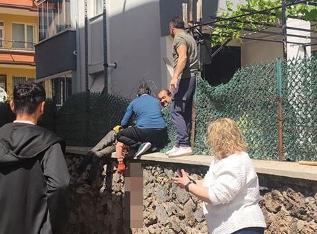 Aksaray'da İnşaat Kazası: 4. Kattan Düşen İşçinin Sırtına Demir Saplandı