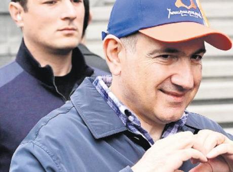 Erivan'da Seçim Öncesi Stratejik Ziyaret: Anlaşmalar Bekleniyor
