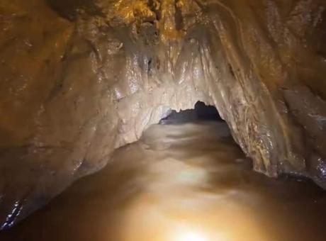 Laos'ta Define Avcıları Mağarada Mahsur Kaldı: 7 Günlük Kurtarma Çalışmaları Sürüyor