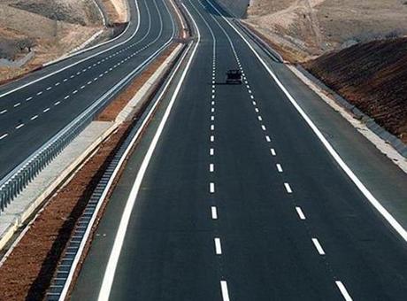 Ücretsiz Geçiş Dönemi Başladı: Otoyollarda Sürücülere Önemli Uyarılar