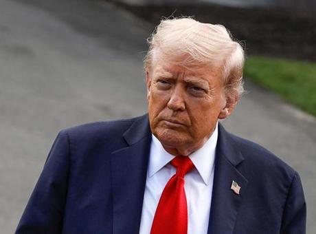 Trump'tan Umman'a Uyarı: 'Hürmüz Boğazı Herkese Açık olacak'