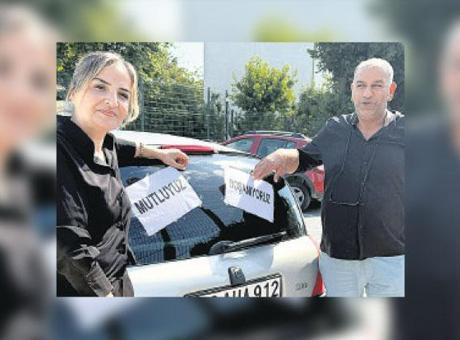 Boşanma Sürecinde Eğlenceli Anlar: Düğüne Gider Gibi Mahkemeye Geldiler