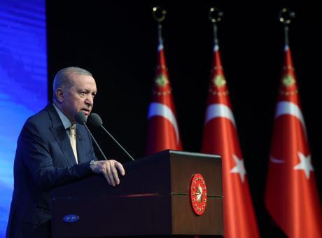 Cumhurbaşkanı Erdoğan, Türk Kara Kuvvetleri'nin Kuruluş Yıl Dönümünü Kutladı