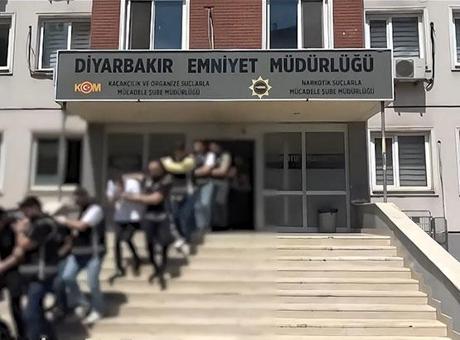 Diyarbakır'da Silahlı Suç Örgütüne Büyük Darbe: 40 Gözaltı!