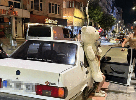 Peluş Ayı ile Şehir Turu Cezayla Sonuçlandı: Ehliyetsiz Sürücüye 41 Bin TL Ceza
