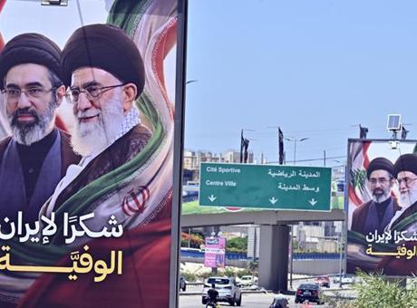 İran'da Güvenlik Endişesi: Mücteba Hamaney, Babasının Cenaze Törenine Katılmayabilir