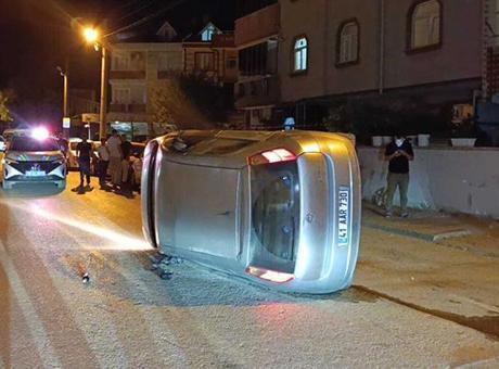 Mahmudiye Mahallesi'nde Park Halindeki Araca Çarpan Sürücü Kaçtı